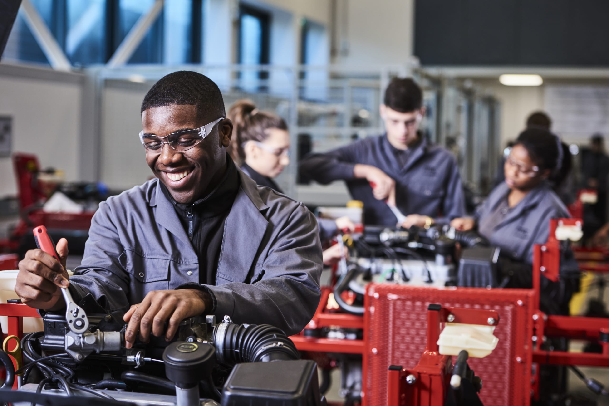 What role can I expect to go into with an Advanced Level 3 Engineering Apprenticeship?
